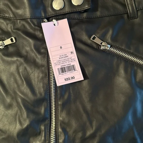 NWT Wild Fable Faux Leather Skirt with Zipper Details - Picture 2 of 5